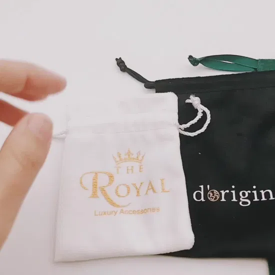 Mini borse in velluto con coulisse con logo personalizzato Borsa in tessuto a mano in velluto regalo per gioielli